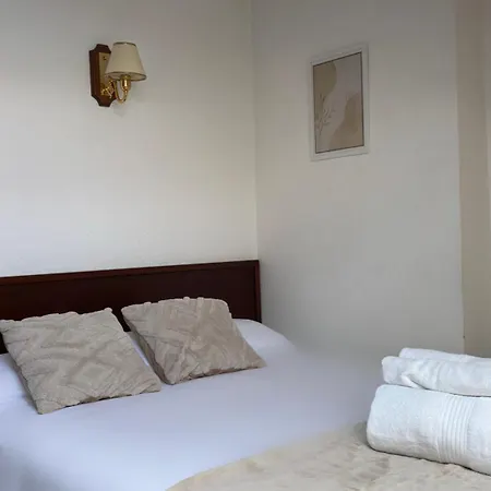 Centro Y Mar En Appartement Llanes