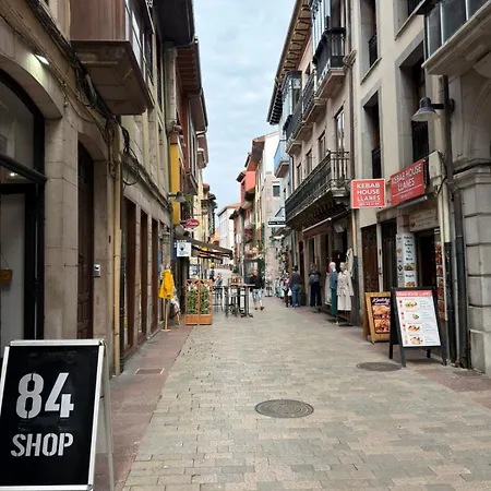 Centro Y Mar En Llanes